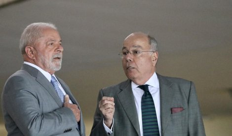 Política