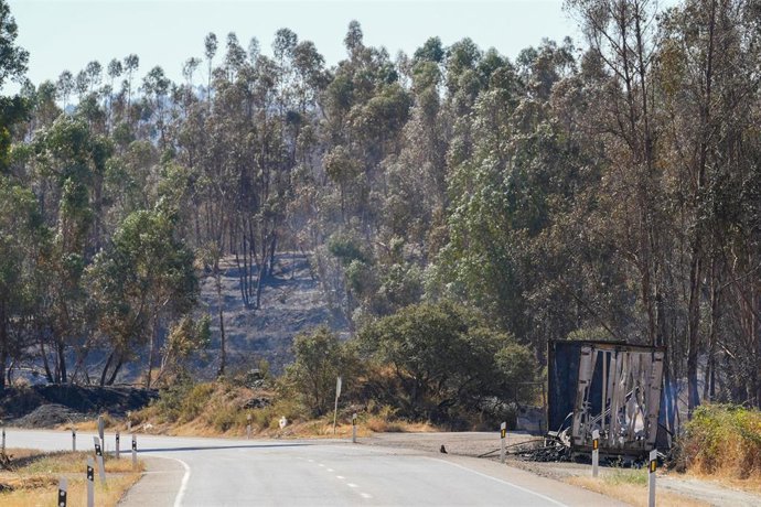 Incendio en Higuera de la Sierra (Huelva).