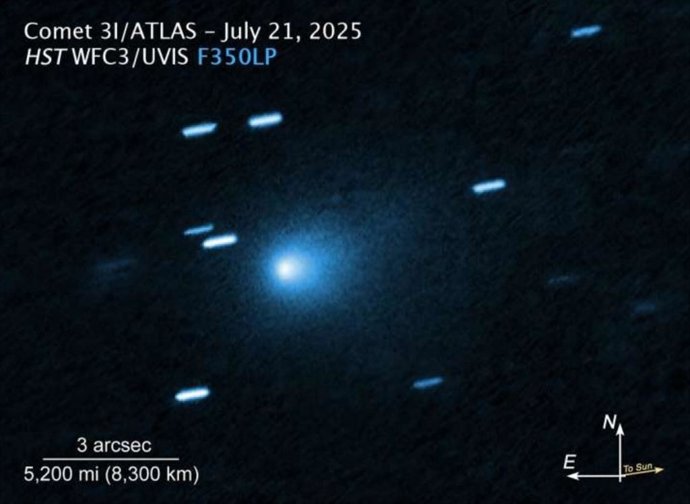 Esta imagen del cometa interestelar 3I/ATLAS fue capturada por la cámara de campo amplio del telescopio espacial Hubble el 21 de julio de 2025.