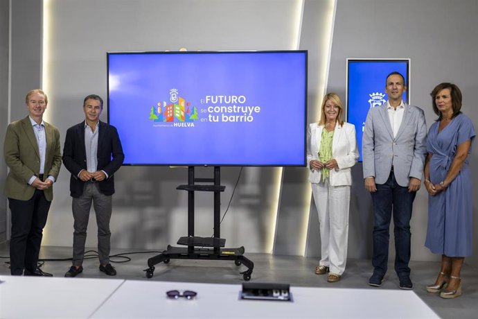 Presentación de la inversión en los barrios de la ciudad de Huelva.