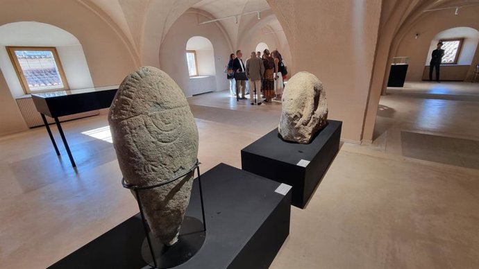 El delegado del Gobierno en Extremadura, José Luis Quintana, visita el Museo de Cáceres para conocer las obras de reforma