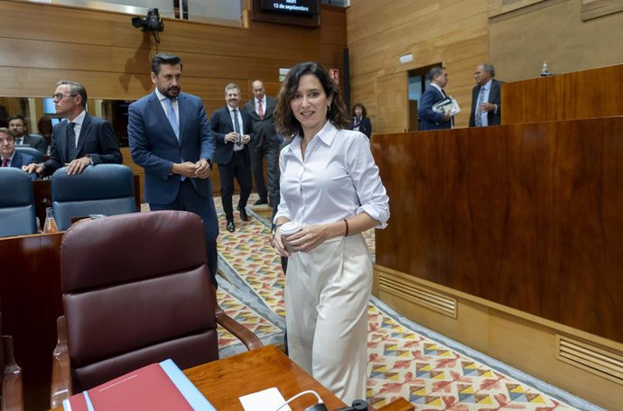 La presidenta de la Comunidad de Madrid, Isabel Díaz Ayuso, durante el segundo día del Debate sobre el Estado de la Región, en la Asamblea de Madrid, a 12 de septiembre de 2025, en Madrid (España). La Asamblea de Madrid acoge ayer y hoy, 11 y 12 de septie