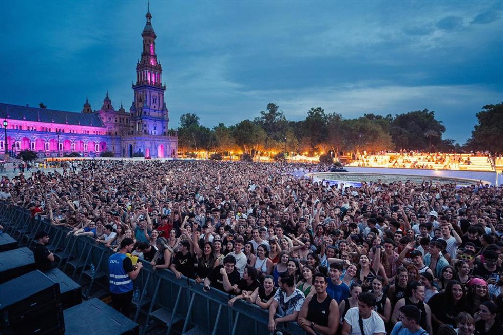 Archivo - Concierto en la Plaza del España del Icónica Sevilla Fest en la edición del pasado año.
