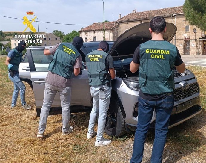 Desarticulada en Burgos una red dedicada a la sustracción de vehículos en Italia para su venta en España.