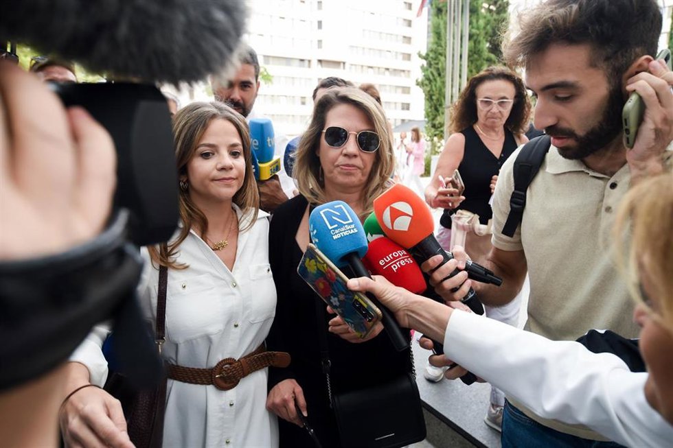 La asesora de Moncloa, Cristina Álvarez, a su llegada a declarar por el caso Begoña Gómez, en los Juzgados de Plaza de Castilla, a 10 de septiembre de 2025, en Madrid (España). 