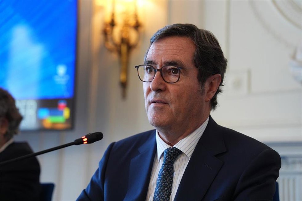 Archivo - El presidente de la CEOE, Antonio Garamendi