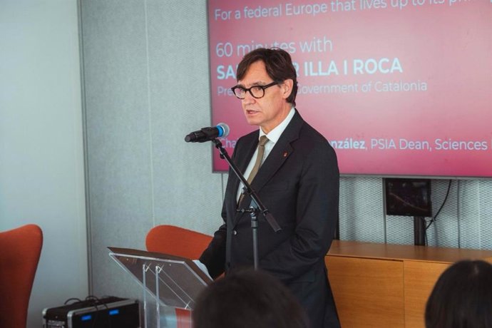 El presidente de la Generalitat, Salvador Illa, durante una conferencia en el Instituto de Estudios Políticos de París (Sciences Po), en Francia