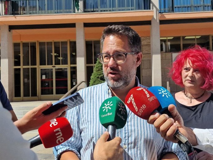 El portavoz de Adelante Andalucía, José Ignacio García, este viernes en declaraciones a los medios en Córdoba.