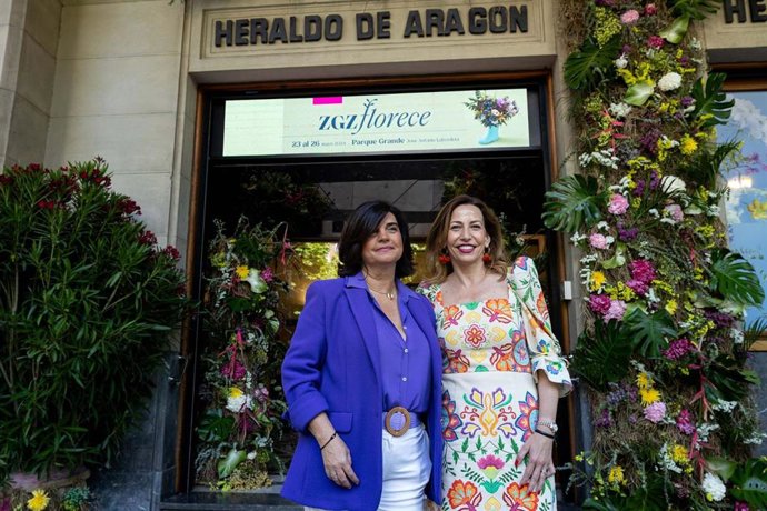 La presidenta de Heraldo de Aragón, Paloma de Yarza López-Madrazo, con la alcaldesa de Zaragoza, Natalia Chueca