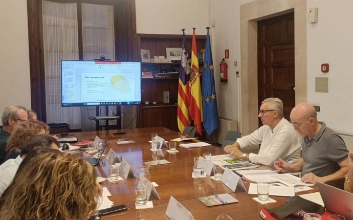 Reunión de trabajo del Plan Integral de Excelencia Profesional del Sector Turístico