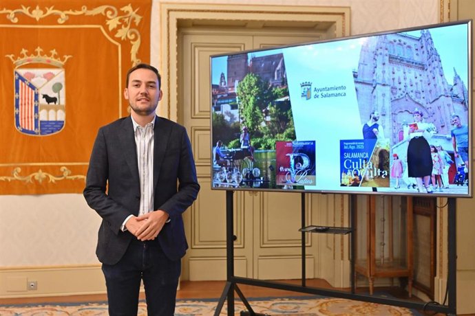 El concejal de Cultura y Turismo del Ayuntamiento, Ángel Fernández Silva.