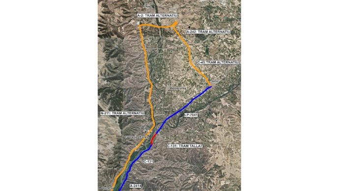 Archivo - Afectaciones en el tráfico por obras en el camino de Mequinensa en la Granja d'Escarp (Lleida)