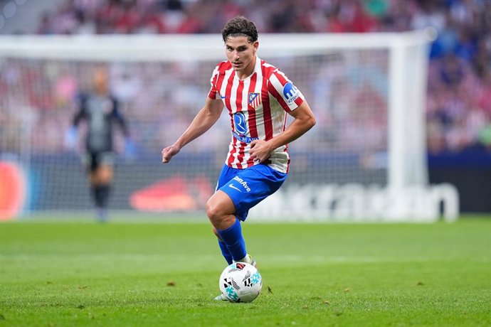 Julian Alvarez of Atletico de Madrid in action during the Spanish League, LaLiga EA Sports, football match played between Atletico de Madrid and Elche CF at Riyadh Air Metropolitano stadium on August 23, 2025, in Madrid, Spain.