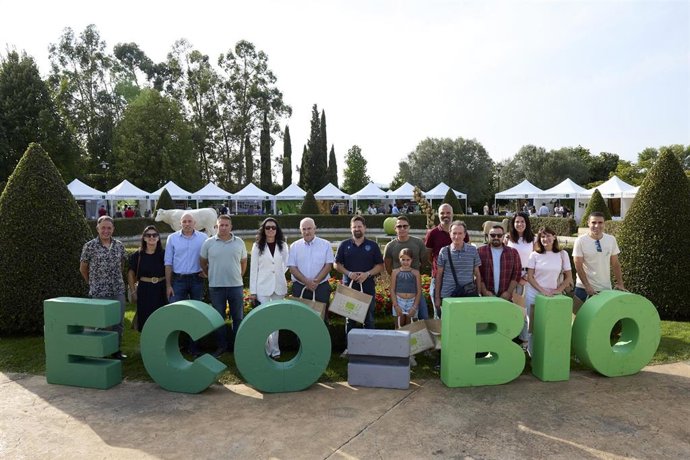 El consejero de Desarrollo Rural y Medio Ambiente, José Mari Aierdi, en su visita a la Feria Navarra Ecológica de Noáin.