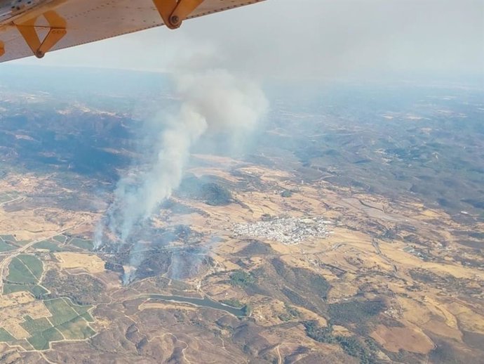 Incendio del embalse de Teliarán de Calañas.