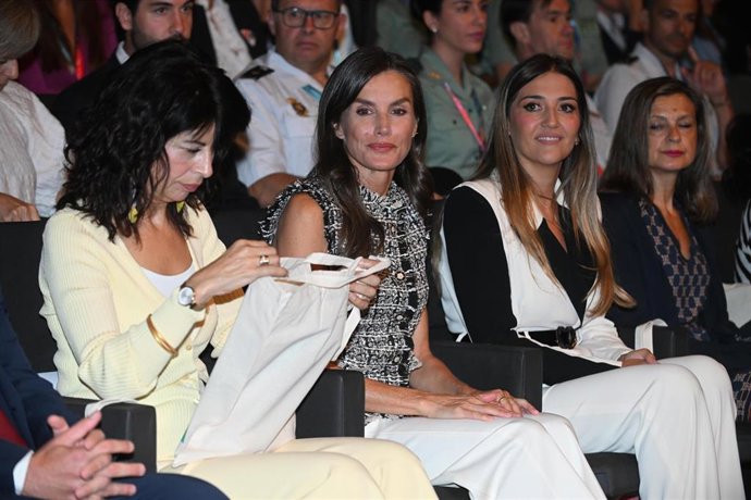 La ministra de Igualdad, Ana Redondo, y la Reina Letizia asisten a la III edición del Congreso sobre Trata de Seres Humanos, a 11 de septiembre de 2025, en Madrid (España).