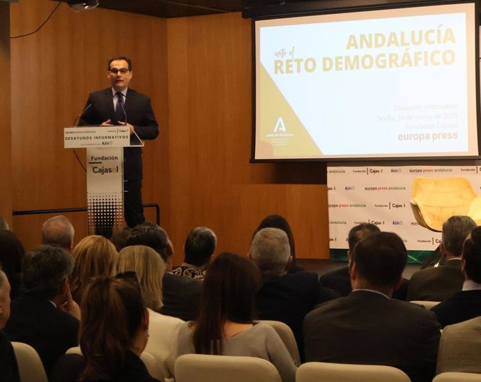 La Junta elige Almería para presentar la Estrategia de Desafío demográfico.