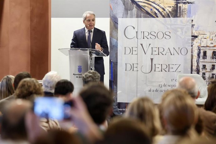 El periodista Vicente Vallés interviene en la presentación de los Cursos de Verano, a 13 de septiembre de 2025 en Jerez de la Frontera (Cádiz, Andalucía, España). 