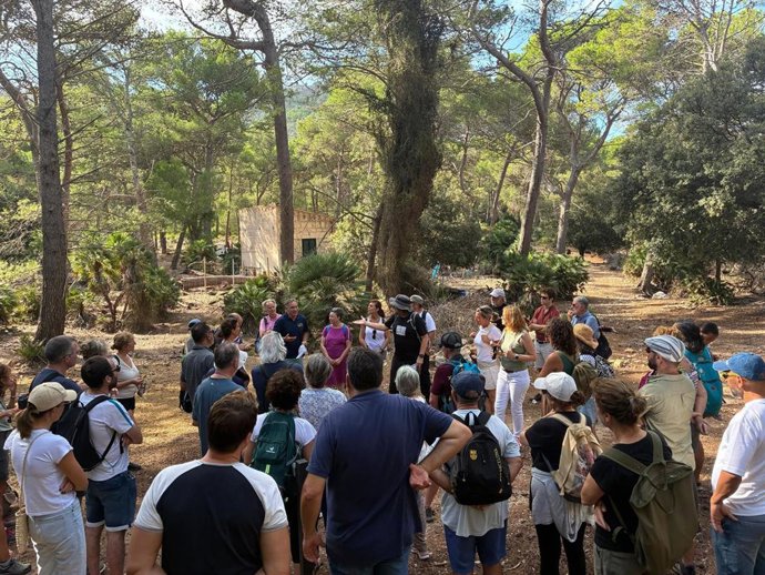 Ruta poética 'Domina les muntanyes i aguaita l'infinit'