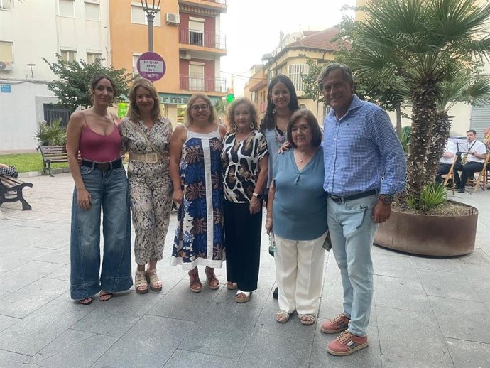 Los concejales del Grupo Popular en el Ayuntamiento de Jaén en las fiestas del Guadalquivir.