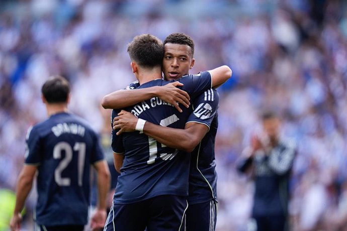 Arda Guler of Real Madrid CF celebrates a goal with Kylian Mbappe of Real Madrid CF during the Spanish League, LaLiga EA Sports, football match played between Real Sociedad and Real Madrid at Reale Arena on September 13, 2025, in San Sebastian, Spain.