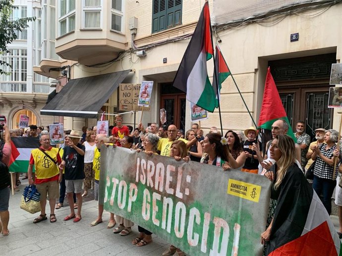 Concentración por Palestina frente a la Delegación del Gobierno en Baleares