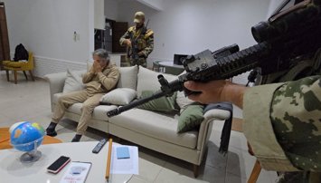 Política