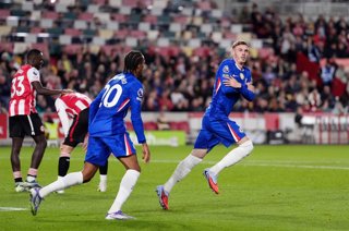 13 September 2025, United Kingdom, London: Chelsea's Cole Palmer celebrates scoring his side's first goal during the English Premier League soccer match between Brentford and Chelsea at the Gtech Community Stadium. Photo: Bradley Collyer/PA Wire/dpa