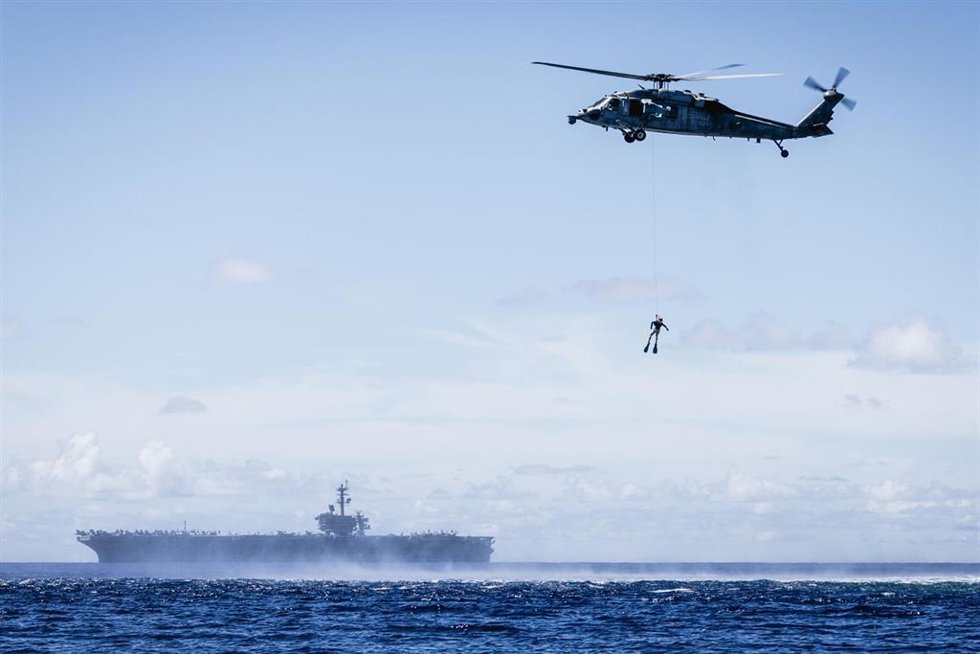 USS George Washington en el océano Pacífico (archivo)