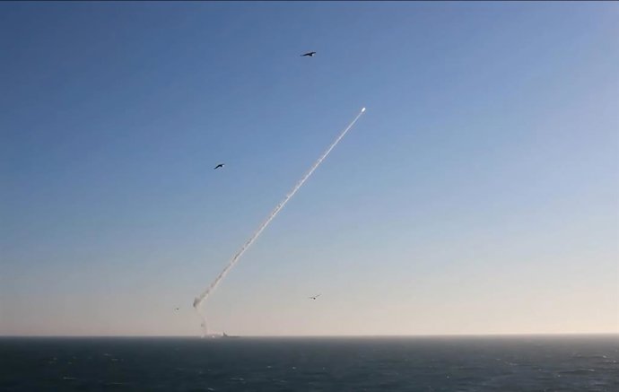 Rusia lanza el misil hipersónico 'Zircon' durante unas maniobras militares conjuntas con Bielorrusia