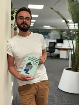 Jorge Galindo, doctor en sociología por la Universidad de Ginebra y director adjunto del Centro de Políticas Económicas de Esade (EsadeEcPol), presenta su obra 'Tres millones de viviendas' (Debate, 2025).