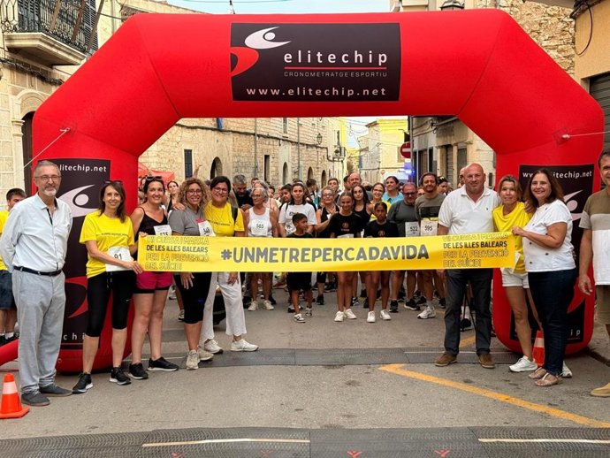 Más de 300 personas participan en la carrera y marcha popular para la prevención del suicidio en Binissalem