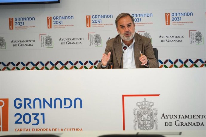 El concejal del Grupo Municipal del PSOE de Granada, Jacobo Calvo.