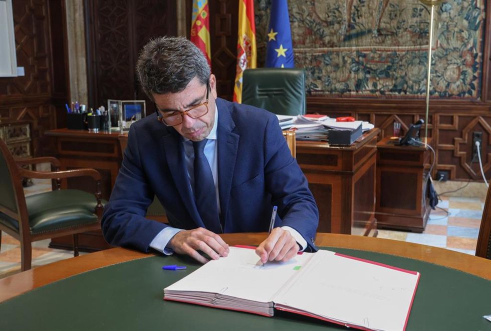 Archivo - El 'president' de la Generalitat, Carlos Mazón, en una imagen de archivo