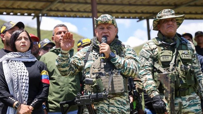 Archivo - Arquivo - O secretário-geral do Partido Socialista Unido da Venezuela (PSUV), Diosdado Cabello, vestido em um uniforme militar.