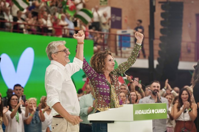 El secretario general del PSOE de Málaga, Josele Aguilar, participa en un acto público del PSOE en la capital malagueña, junto a los dirigentes de su formación a nivel nacional y regional, Pedro Sánchez y María Jesús Montero.