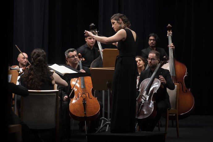 Archivo - Actuación de la OSCAN