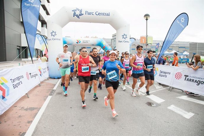 Corredores en la Peonada Popular de Santa Tecla