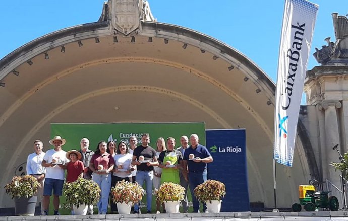 Foto de familia de los ganadores del Concurso Agrícola de La Rioja 2025