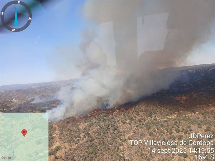 Imagen aérea de un incendio declarado en Pozoblanco (Córdoba).