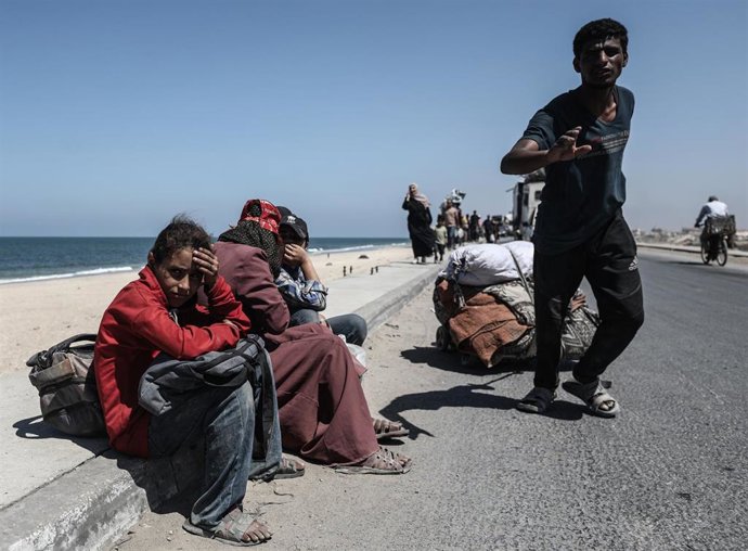 Desplazados en la Franja de Gaza (archivo)
