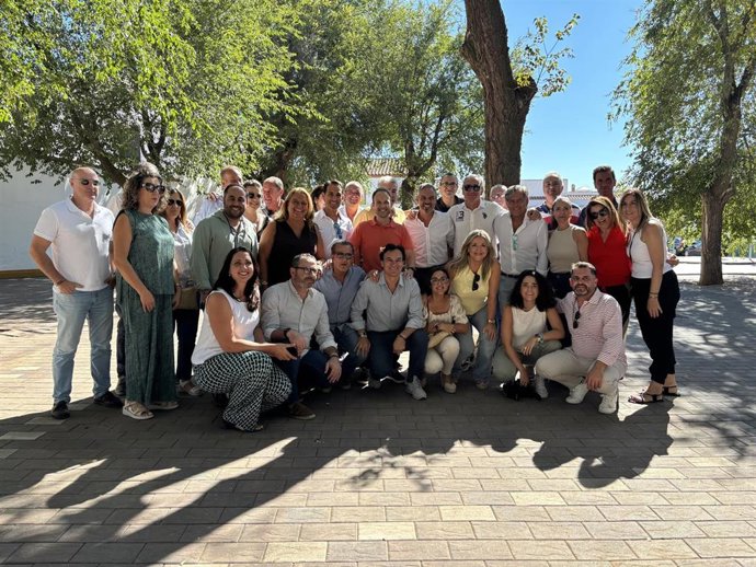 Representantes del PP en el acto en defensa del sector del campo celebrado en Membrilla.