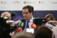 Óscar López afirma que lo siente por La Vuelta, pero "más" por los "miles" de palestinos "que están siendo masacrados"