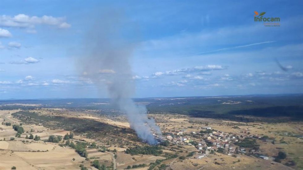 Incendio en Torrecuadrada de los Valles (Guadalajara)