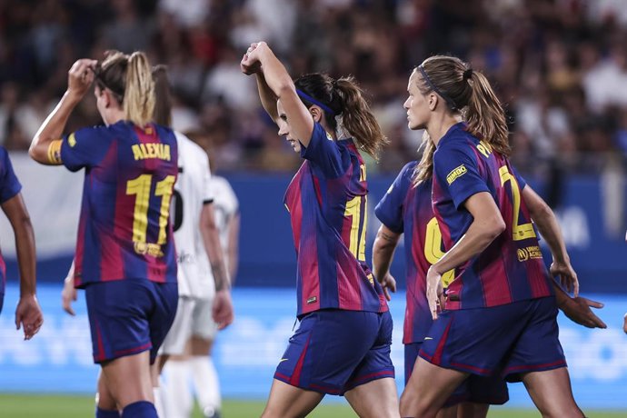 Aitana Bonmati of FC Barcelona celebrates a goal with teammates during the Spanish Women league, Liga F, football match played between FC Barcelona and DUX Logrono at Johan Cruyff Stadium on September 12, 2025 in Sant Joan Despi, Barcelona.