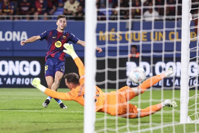 Fermin Lopez of FC Barcelona shoots for goal during the Spanish league, La Liga EA Sports, football match played between FC Barcelona and Valencia CF at Johan Cruyff stadium on September 14, 2025 in Barcelona, Spain.