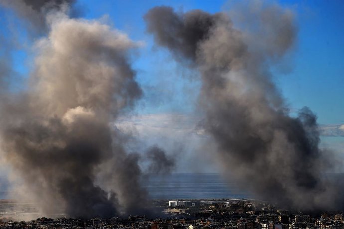 Archivo - Arquivo - Imagem de arquivo de um bombardeio israelense no Líbano