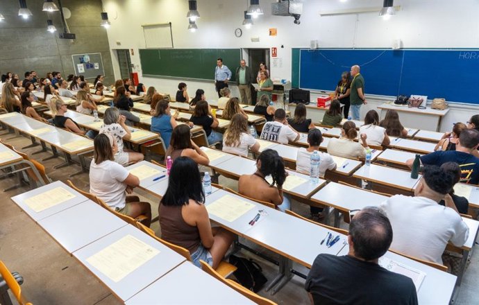 Oposición a auxiliar administrativo en Cartagena