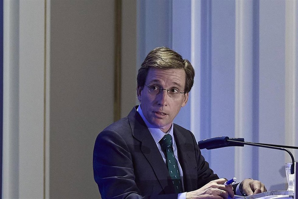 El alcalde de Madrid, José Luis Martínez-Almeida, protagoniza un desayuno informativo de Nueva Economía Fórum, en el Four Seasons Hotel, a 15 de septiembre de 2025, en Madrid (España).