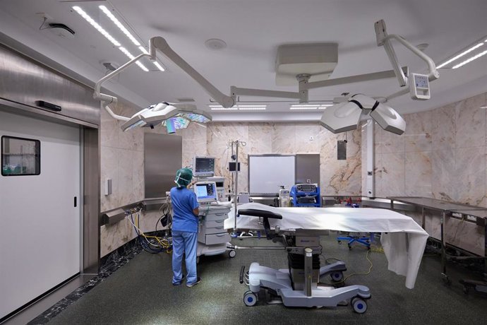 Reforma De Los Quirófanos Del HUN.